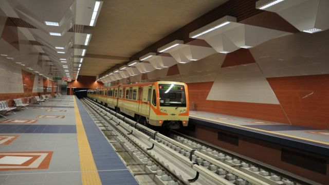 13 от влаковете за третата линия на метрото вече са в България