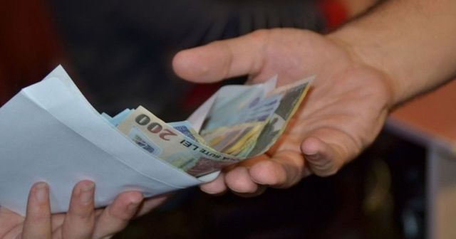 Salariile românilor, creștere importantă în doar o lună