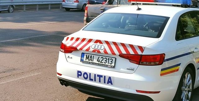 Accident cu mașina de poliție pe Valea Prahovei, când depășea coloana de mașini pe contrasens