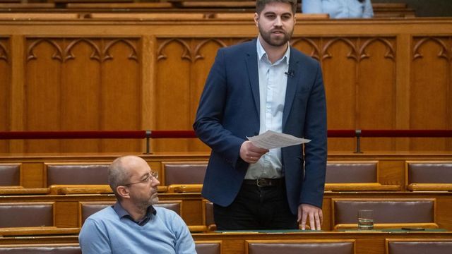 Újabb momentumos politikus jelentette be, hogy nem indul a 2026-os választáson