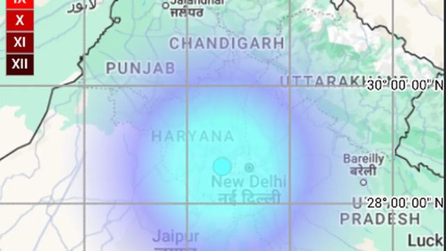 Strong Earthquake Hits Delhi