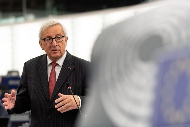 Harcba kezd az álhírek ellen az Európai Bizottság elnöke