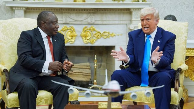At White House, Trump confronts South African President over white genocide claims