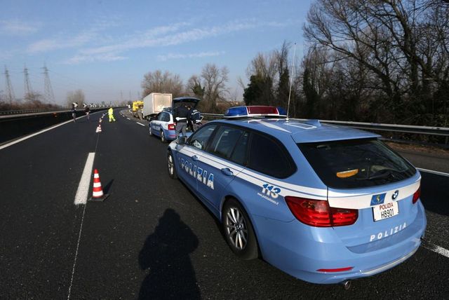 Incidente stradale nel Beneventano, due giovani morti e tre feriti tra Solopaca e Melizzano