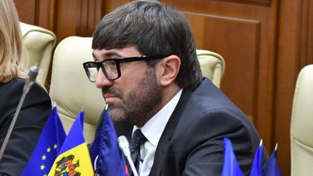 Fostul deputat Vladimir Andronachi a fost pus oficial sub învinuire în dosarul fraudei bancare