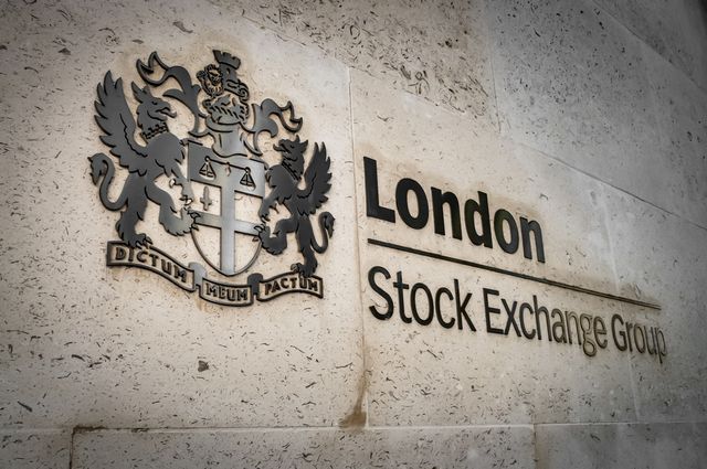 Bursa din Hong Kong ofera aproape 37 miliarde de dolari pentru London Stock Exchange
