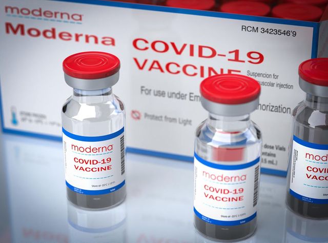 Moderna speră ca o a treia doză, suplimentară, pentru vaccinul său împotriva Covid-19 să fie disponibilă în toamnă
