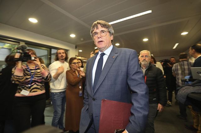 Puigdemont, 'mi candido alle elezioni in Catalogna'