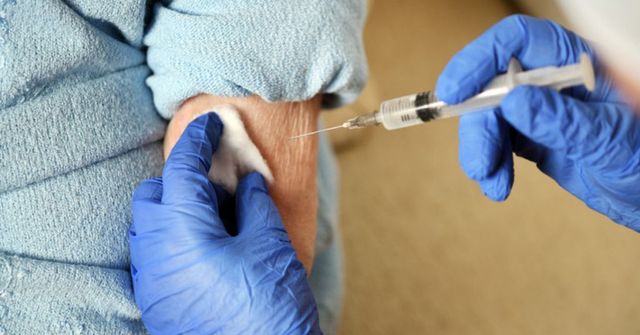 SÚKL prověřuje další tři podezřelá úmrtí po očkování proti covidu-19