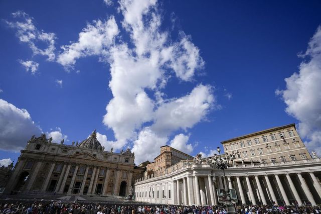 Vaticano, il broker del palazzo di Londra finisce in manette a Dubai