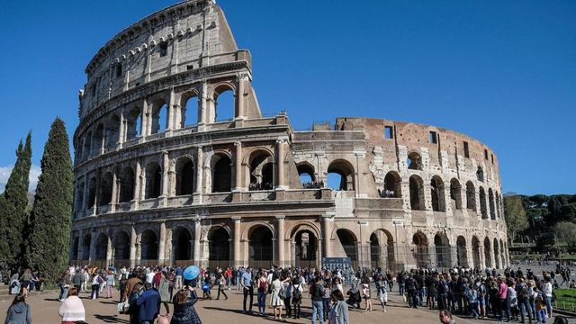 Impossibile comprare i biglietti dal sito del Colosseo, l’Antitrust contro i bagarini online