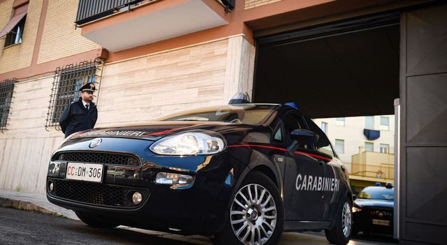 Violenza sessuale sulla figlia minorenne, 55enne arrestato dai carabinieri a Latina