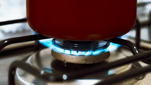 Жена пострада тежко след взрив на газова бутилка в Шумен