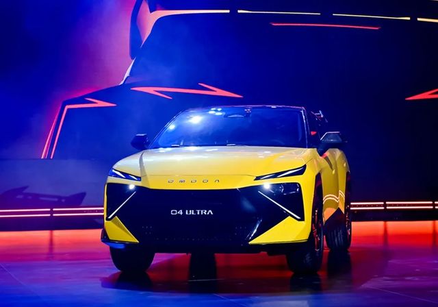 Omoda 4 Ultra: más prestaciones, conectividad y un gran alerón trasero