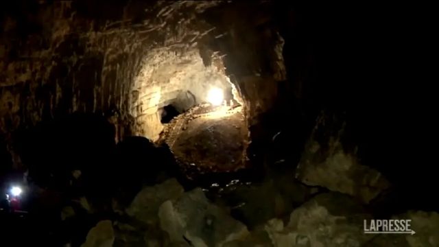Slovenia, salvate le cinque persone bloccate in grotta da sabato