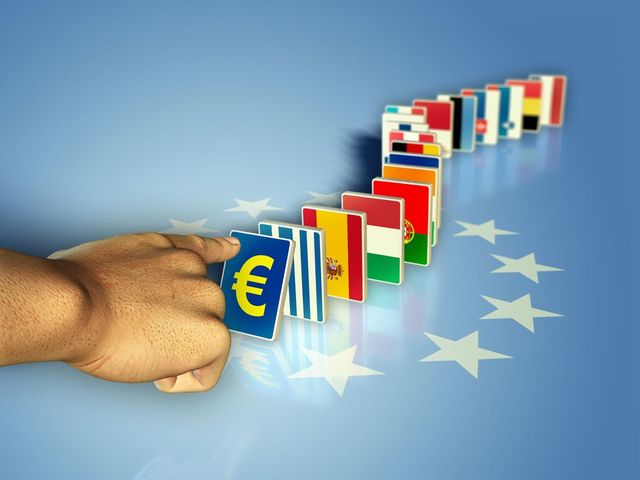 Economiștii clasează Italia ca fiind țara din Europa cu cel mai mare risc de a intra în colaps
