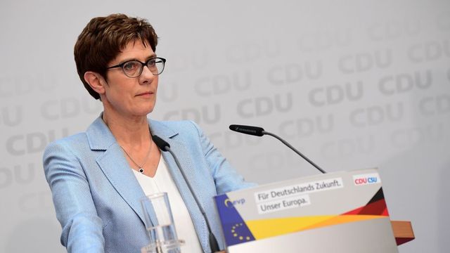 Az alkotmánybíróság elnöke lesz Ausztria új kancellárja