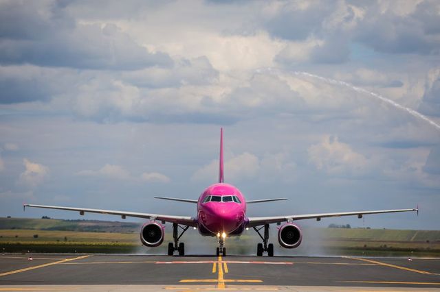 Wizz Air lansează o nouă rută, începând din octombrie, între Cluj-Napoca și Liverpool