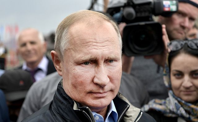Путин заявил, что слюнтяй не может стоять во главе государства при таких людях, как в России