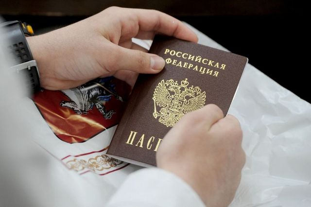 Путин упростил выдачу гражданства жителям двух областей Украины