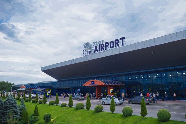 Probleme tehnice la Aeroportul Chișinău: întârzieri la unele servicii