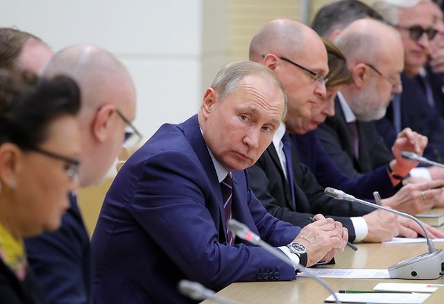 Путин констатировал недопустимость неправовых решений ЕСПЧ