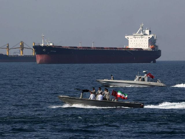 L'Iran, 'sequestrata a Hormuz una nave legata a Israele'