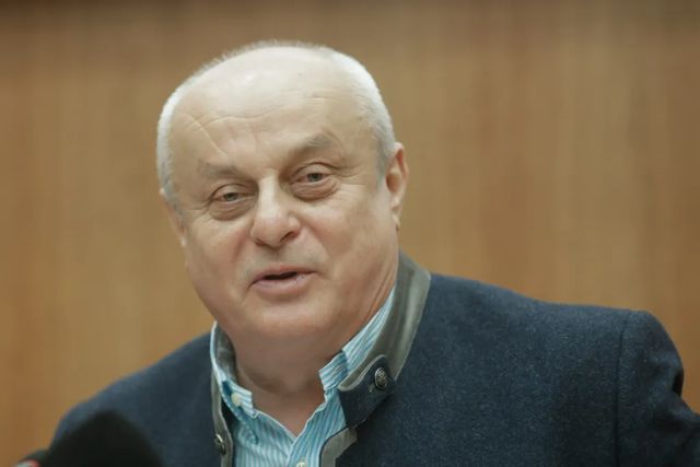 Directorul Romsilva care a încasat 100.000 de euro la pensionare a dat în judecată instituția. De ce vrea despăgubiri