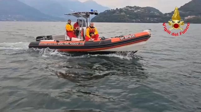 Salva i suoi figli e scompare nel lago di Como, ritrovato il corpo del papà eroe