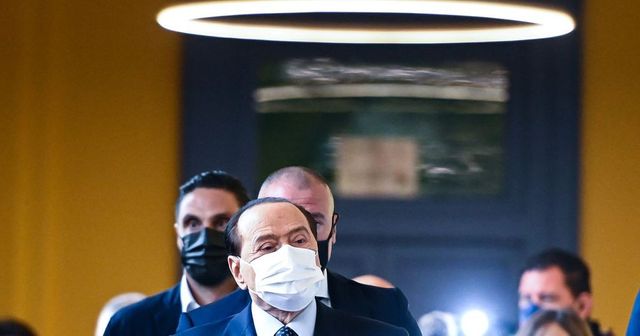 A Berlusconi piace il reddito di cittadinanza