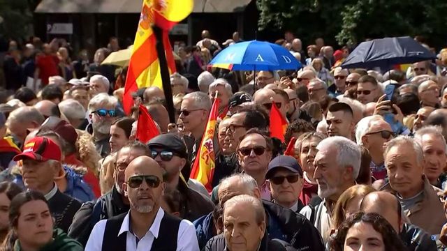 La manifestación contra Sánchez en la plaza de Colón de Madrid, en directo