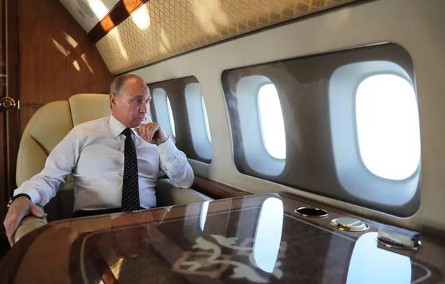 Bulgaria este pregătită să permită survolul avionului lui Putin pentru întâlnirea cu Trump