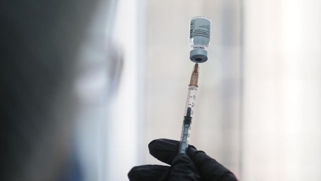 Milioane de doze de vaccin Johnson & Johnson, distruse din greșeală