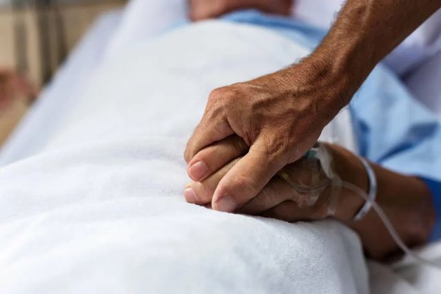 Fine vita, la Consulta deciderà sul caso di una donna paralizzata