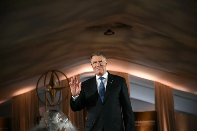 Klaus Iohannis a vorbit despre cursa pentru șefia NATO, la care a renunțat