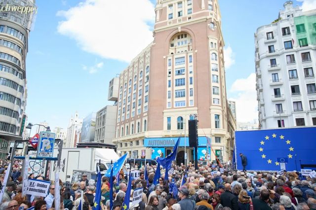 Madrid se manifiesta en Callao para reivindicar «la democracia y los principios de la Unión Europea»