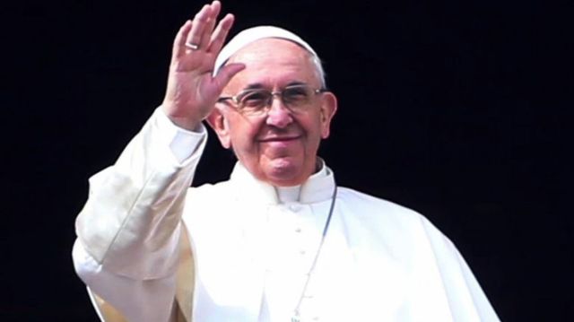 Papa Francisc a sosit în Irak într-o vizită istorică de trei zile