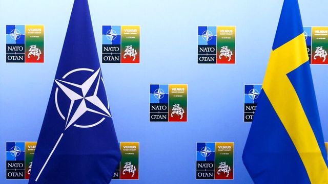 Suedia devine oficial al 32-lea stat membru al NATO