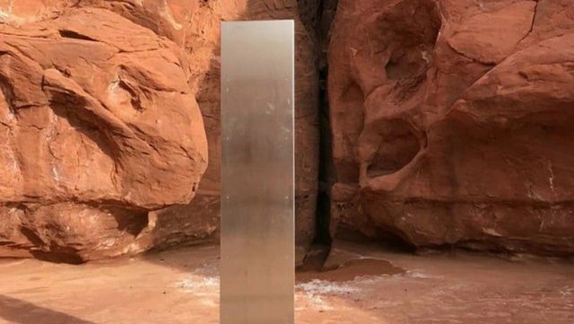 Monolitul metalic descoperit în deșertul din Utah a dispărut misterios