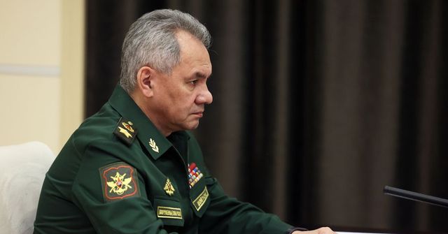 Sojgu: naponta egy ezrednyi katona szerződik az orosz hadsereghez