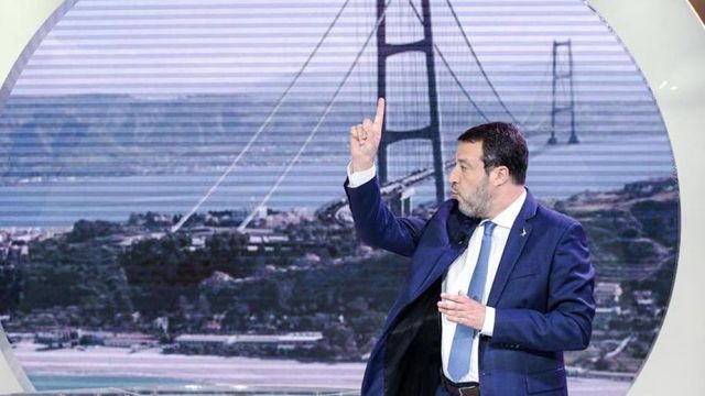 Salvini, avanti dritto, al via i lavori del Ponte entro l'estate