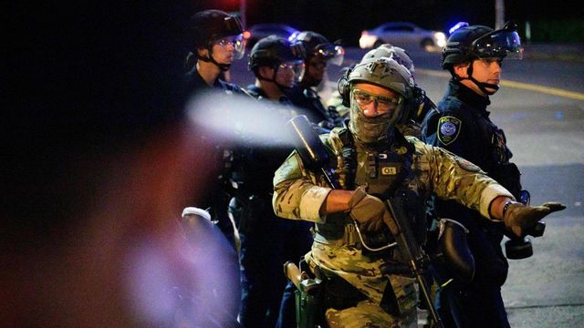 Trump chiede l’incarcerazione del sindaco di Chicago e del governatore dell’Illinois