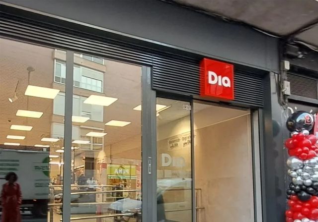 La patronal de Mercadona, Lidl y Dia urge a frenar en el Congreso la reducción de la jornada laboral