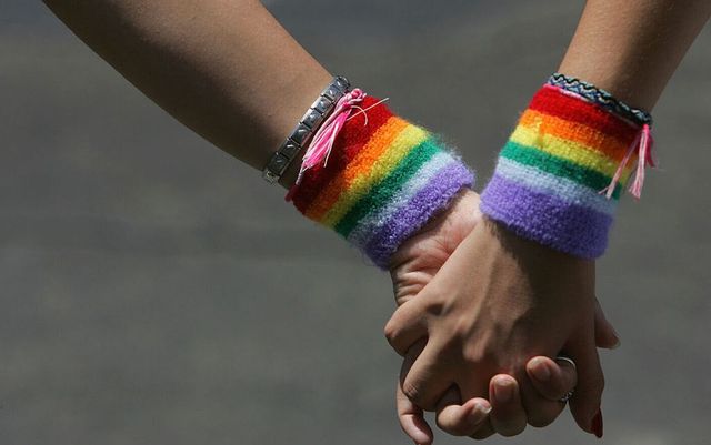 CEDO obliga Romania sa recunoasca prin lege cuplurile formate din persoane de acelasi sex