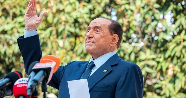 Berlusconi negativo a tampone, forse a nozze figlio