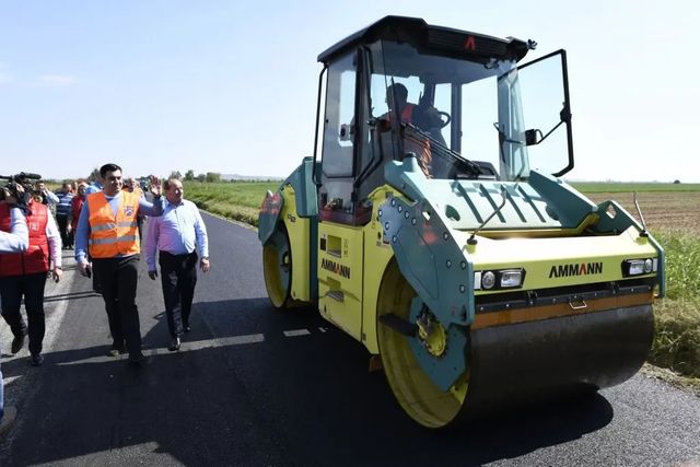 Ministrul transporturilor a avertizat constructorul autostrăzii Sebeș-Turda