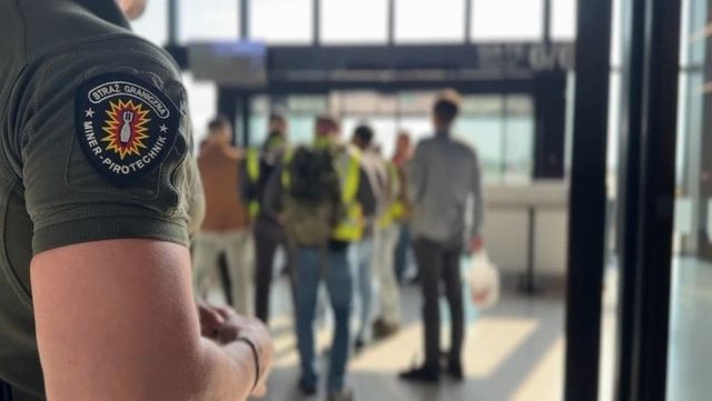 Polonia a expulzat 13 cetățeni moldoveni, invocând motive de securitate