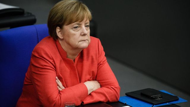 Merkel elutasította Orbán javaslatát