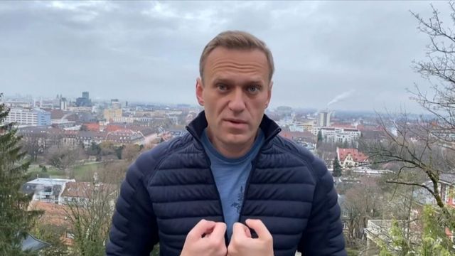 Время Свободы: Политик Навальный, шаман Габышев и ”Дредноуты” Гришковца