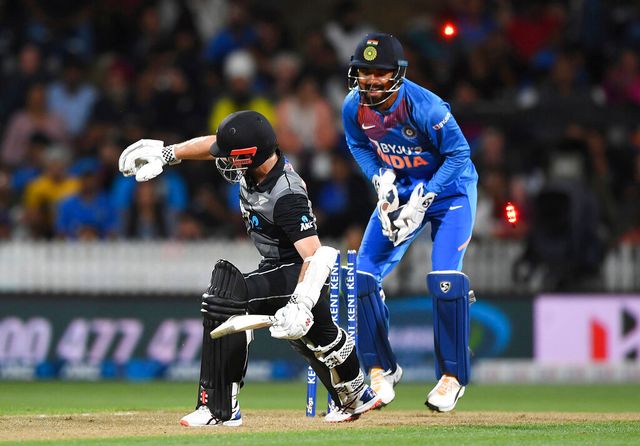 KL Rahul Describes the Pressure of Replacing MS Dhoni as Keeper